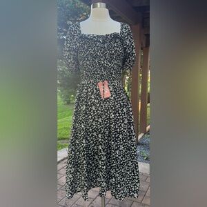New Ivy City Co. Rae Dress in Black Daisy Size Small